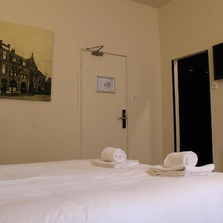 Hotel Raecks Haarlem Luaran gambar